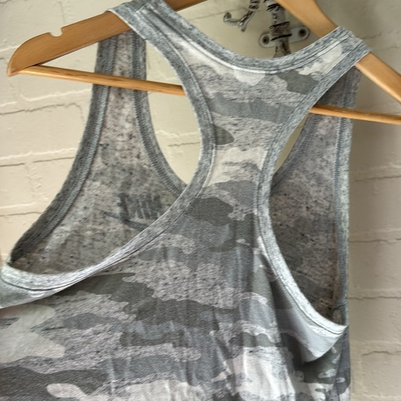 Nike tank top camouflage camo small cotton poly blend - Picture 3 of 3
